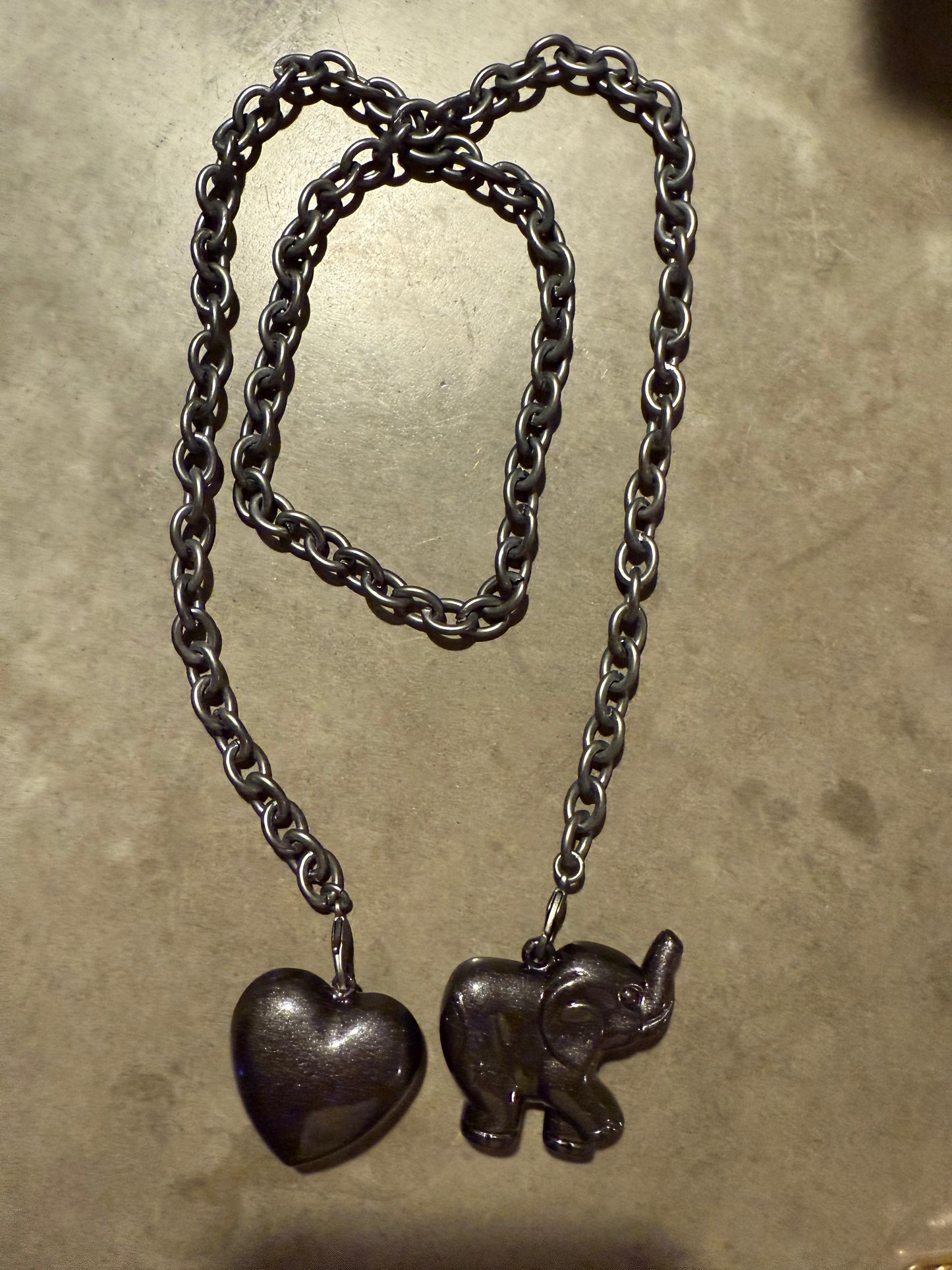 Black Caviar with Black Chain