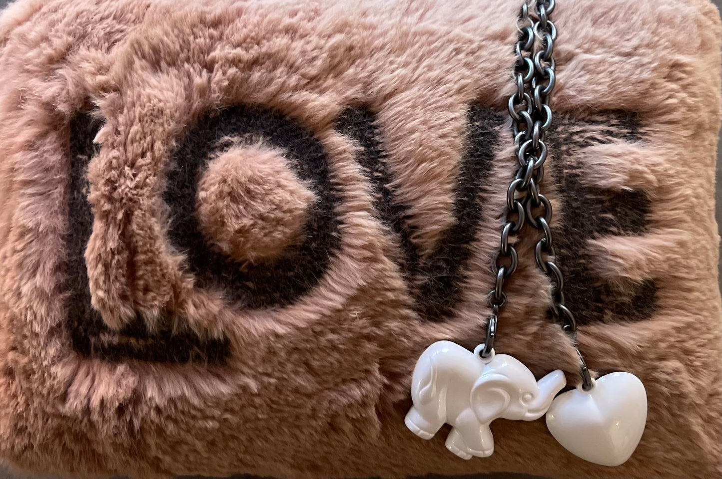 Elephant and Heart Necklace ( Cotton Cloud )