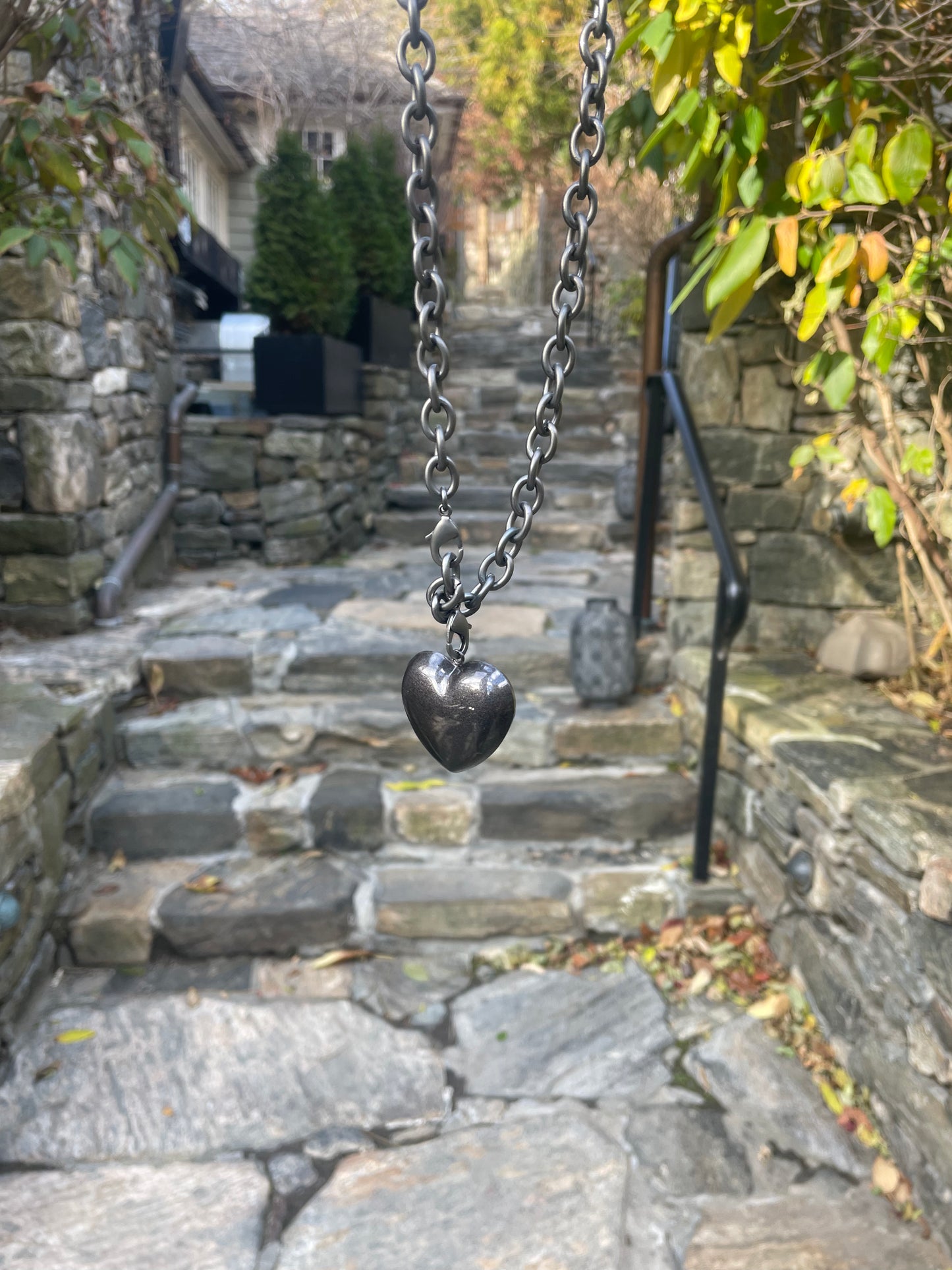 Elephant & Heart Necklace (Caviar Black)